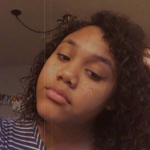 Meet your Posher, Leona